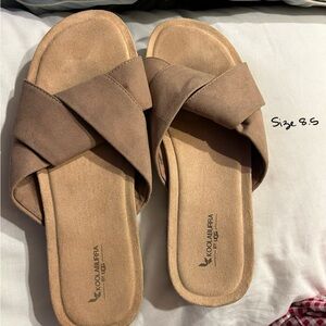 Koolaburra Women's Tan Slide Sandals